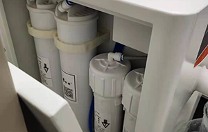 實驗室超純水機如何更換純化柱?